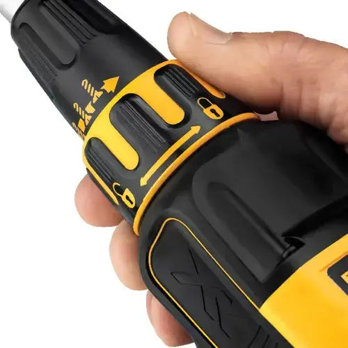 DEWALT 20V CORDLESS DRYWALL SCREWDRIVER W/BATTERY DCF620D2